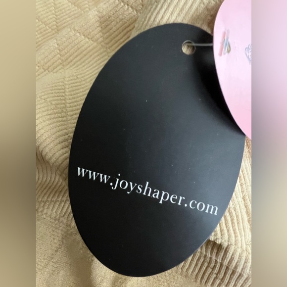 Joyshaper size small, nude, boned Shapewear thong. Boning for shape. High waist. - Picture 4 of 4